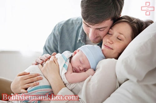 Tinh trùng yếu có con tự nhiên được không